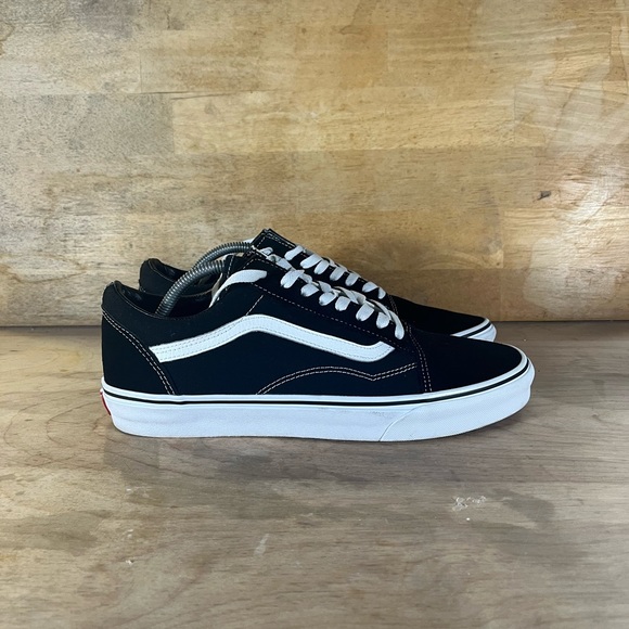 Vans Shoes Vans Off The Wall Low Top Trainers Mens Size 1 Skate